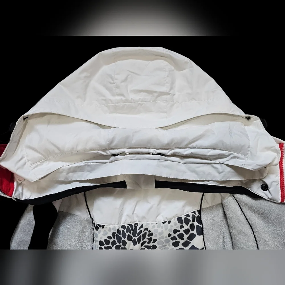 Columbia Women's Waterproof Snow Coat in red, size Large - Picture 8 of 14